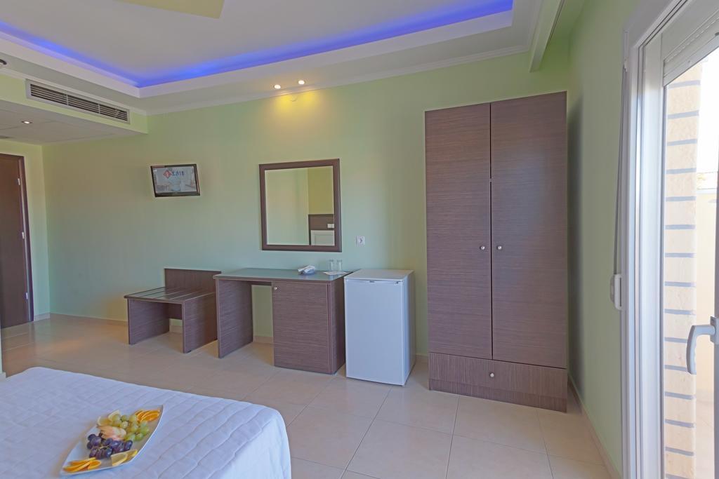 Отель Grand Platon 4*